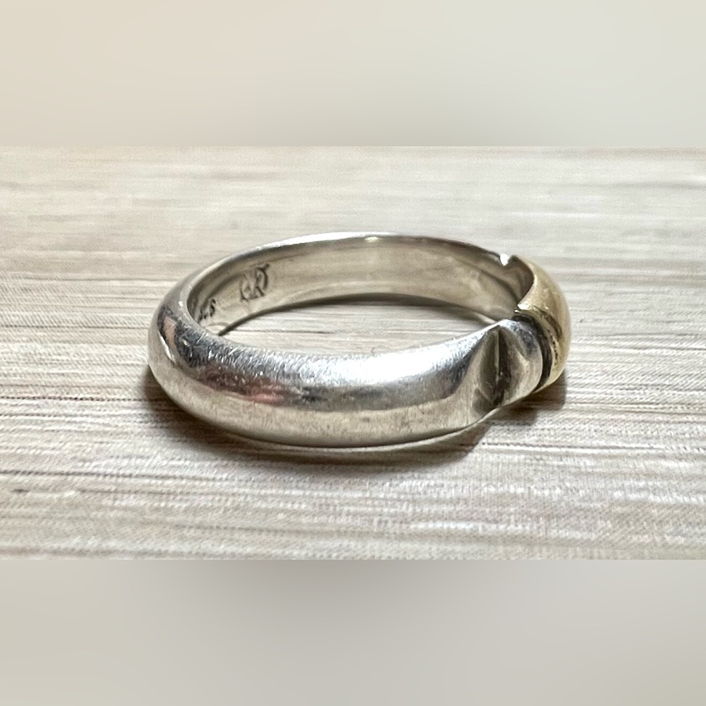 Vintage Designer Signed Sterling Silver/14K Gold Modernist Band Ring, Size 6 - Picture 4 of 8